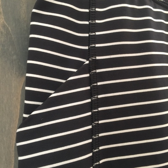 Lululemon rare manifesto Speed tight - Picture 4 of 6